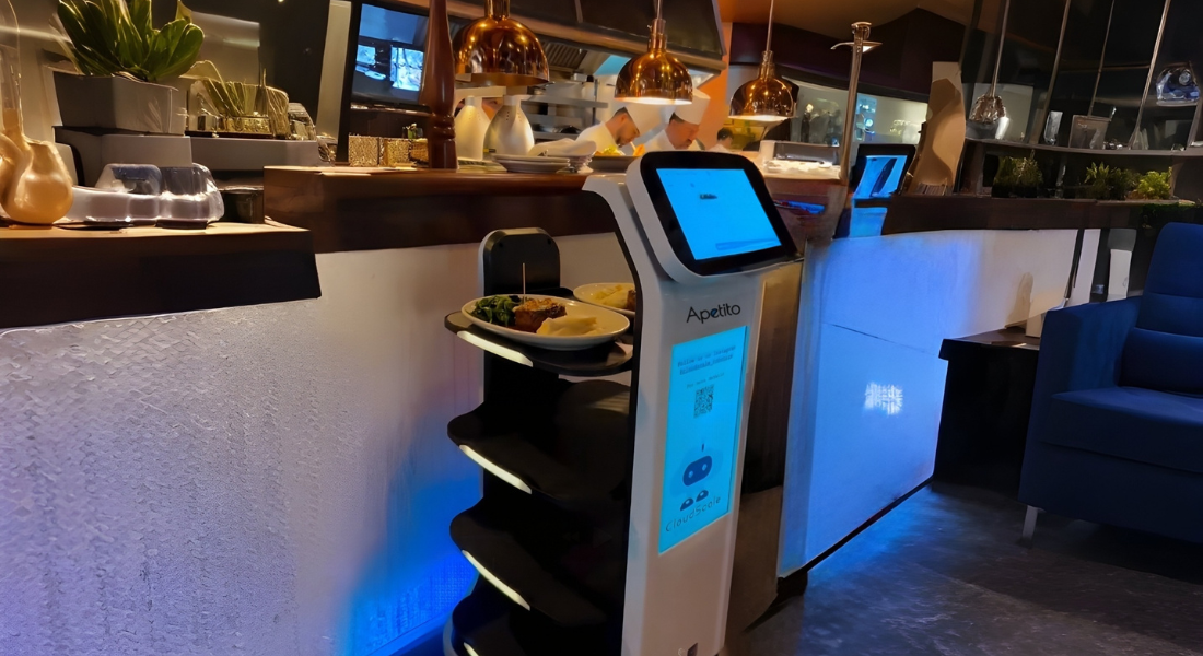 Robot in Restaurant